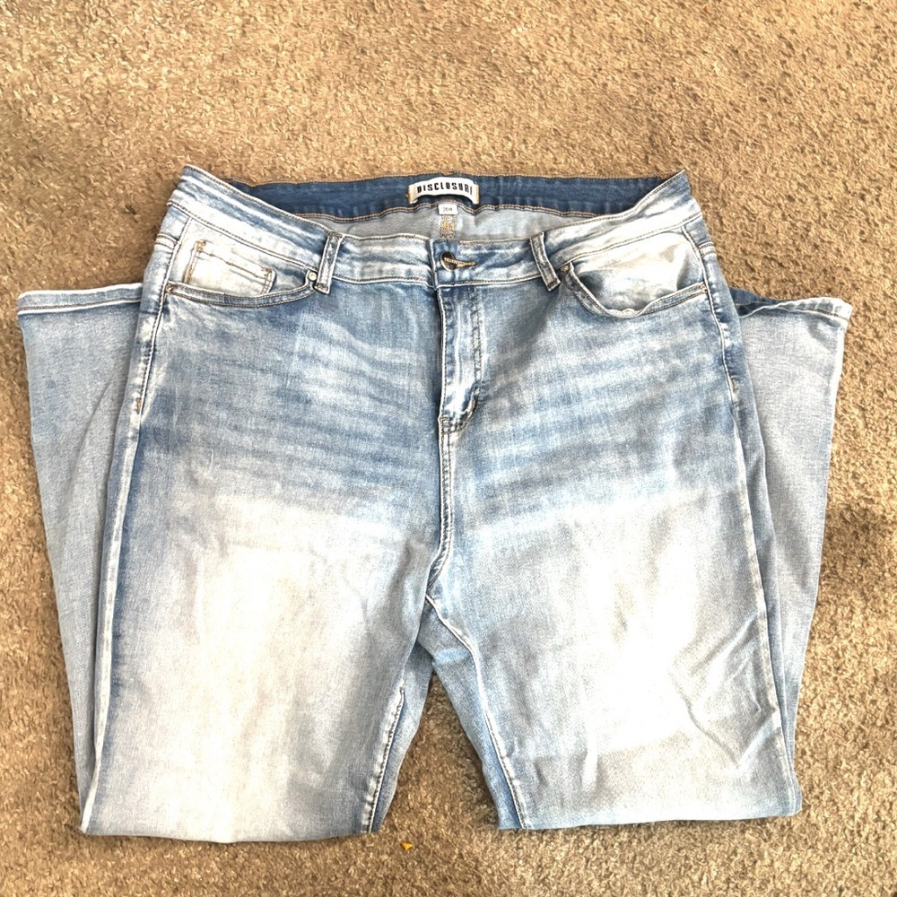 Disclosure Light Blue Relaxed Jeans- See pics for true color. - Picture 7 of 10